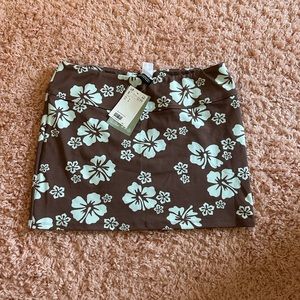 H&M Floral Mini Skirt Size Small